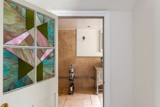 0W2Pcn - Ensuite C.Jpg