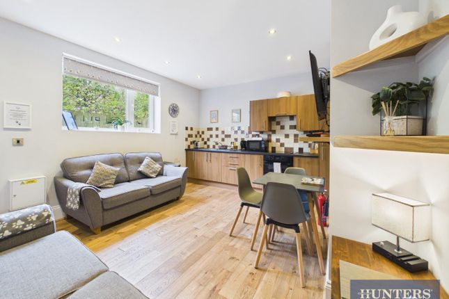 Apartment 16, The Moorings 9-10, The Beach, Filey photo 4