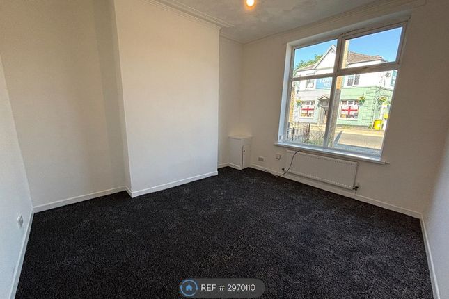 3 bed property for rent in Walmersley Road, Bury BL9