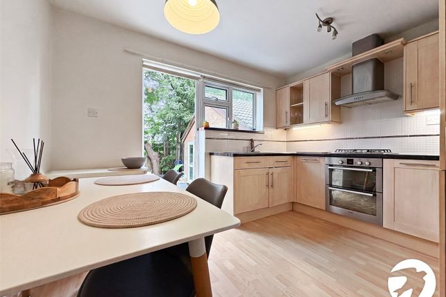 14, Micawber Close, Kent photo 3