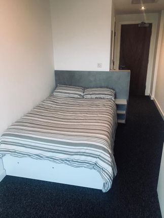 Flat to rent in London Road, Sheffield