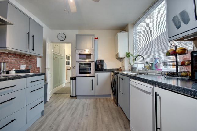 22, Privett Road, Waterlooville photo 4