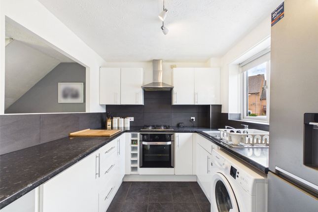 9, Camberwell Drive, Worcestershire photo 3