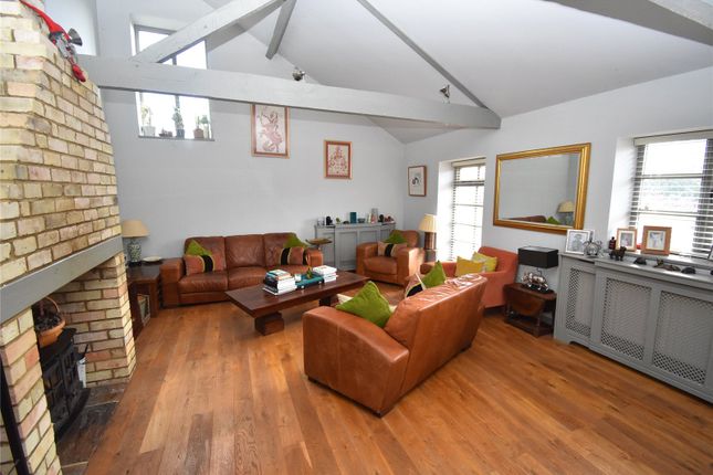 Oak Barn,, Thriplow Heath, Royston photo 4