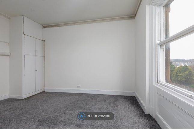Flat, Westwood, Scarborough photo 5
