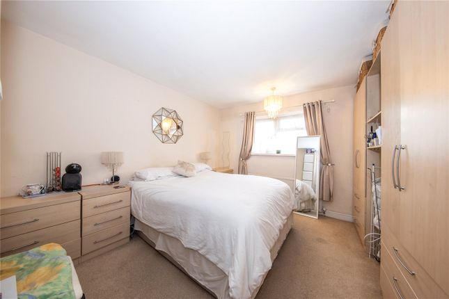 Terraced house for sale in Wigmore Lane, Luton, Bedfordshire