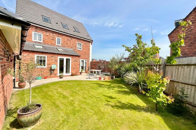 39 Thomas Fairfax Way, Nantwich photo 4