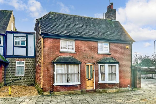 2-bed house on Ifield Road West Green, Crawley, £264,500