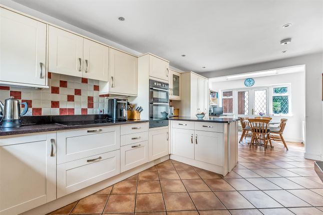 Linden, Rockfield Road, Oxted photo 4