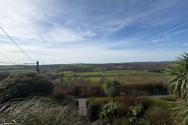 125, Heol Y Garn, Swansea photo 2