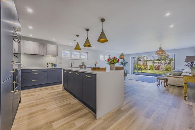 43, East Bracklesham Drive, Bracklesham photo 2