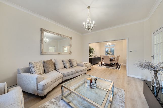 68, Melrose Avenue, Mitcham photo 4