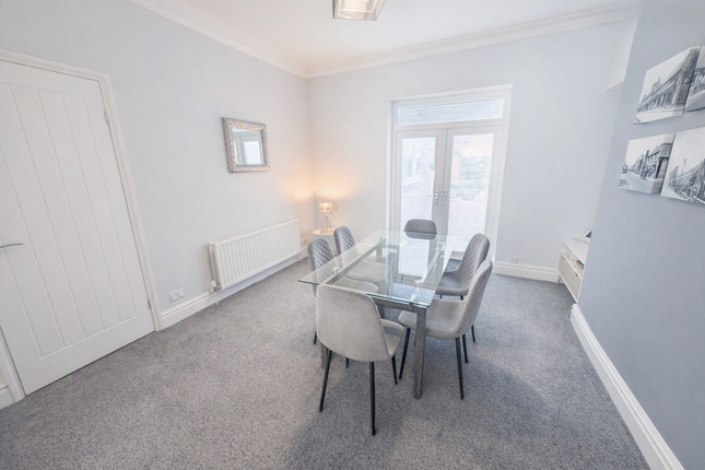 18, Gladstone Terrace, Birtley photo 5