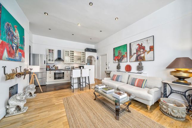 Raised Ground Floor, 43, Russell Road, London photo 3