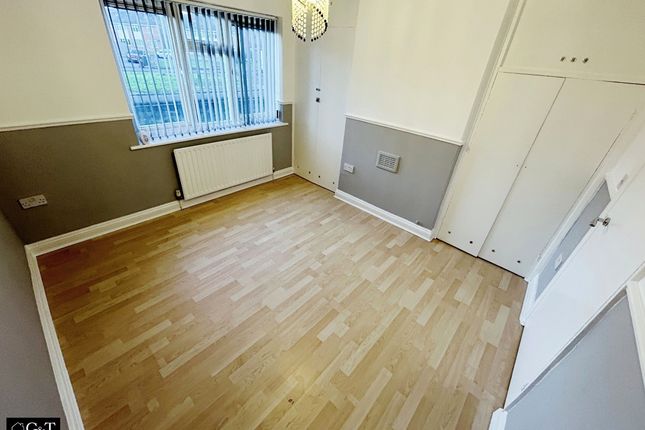1 Hateley Drive, Wolverhampton photo 5