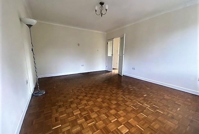 Flat 26 Baverley Hyrst, Addiscombe Road, Croydon photo 4