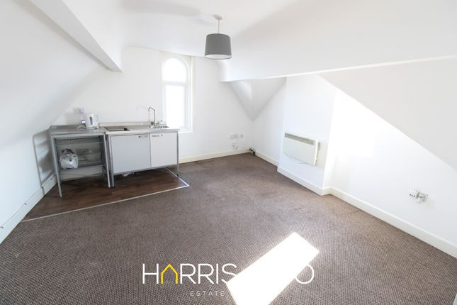Flat 6, 3, Poulton Road, Lancashire photo 2