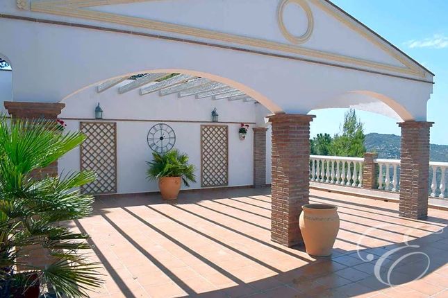 Villa for sale in Cómpeta, Axarquia, Andalusia, Spain