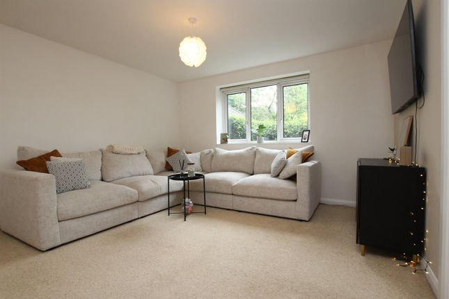 Thumbnail Flat to rent in 3/Spring Court, West Bridgford