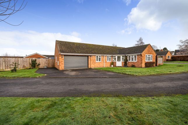 Detached bungalow for sale in Jarvis Drive, Eckington, Worcestershire