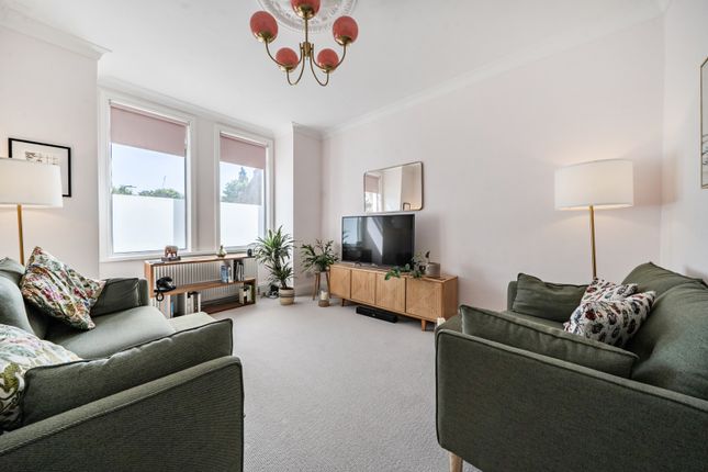 20, Coldershaw Road, London photo 2
