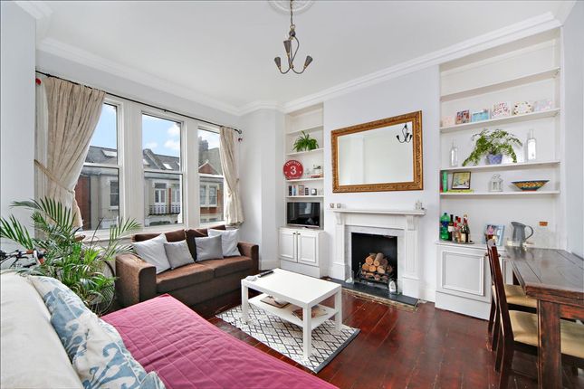 Flat to rent in Munster Road, Fulham