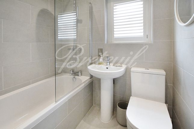 Maisonette to rent in Bishops Road, London