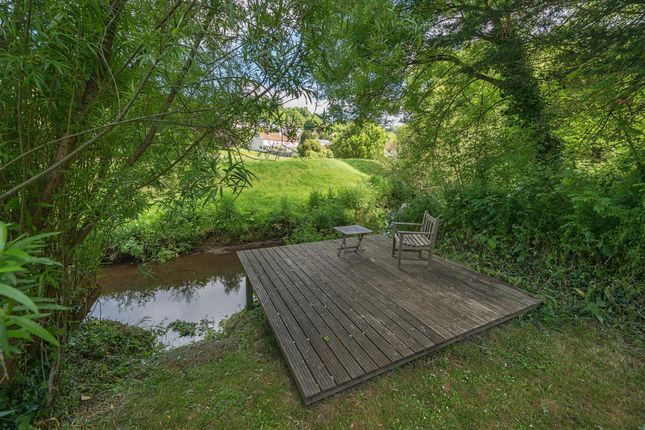 1 Codden Hill House, Barnstaple photo 4