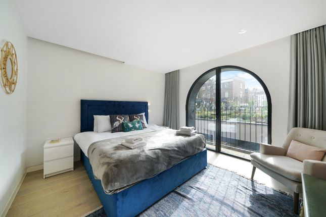 Mews house to rent in Arco Walk, Highgate Road