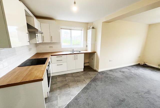 Thumbnail Property to rent in Cornwall Avenue, Peacehaven