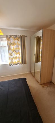Room to rent in Chesham Way, Watford