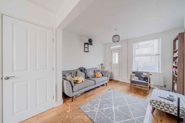 511 Bramford Road, Ipswich photo 2