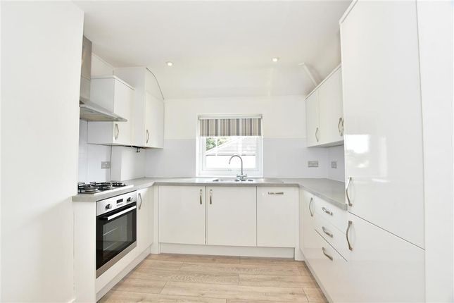 Maisonette for sale in Hatch Road, Brentwood, Essex