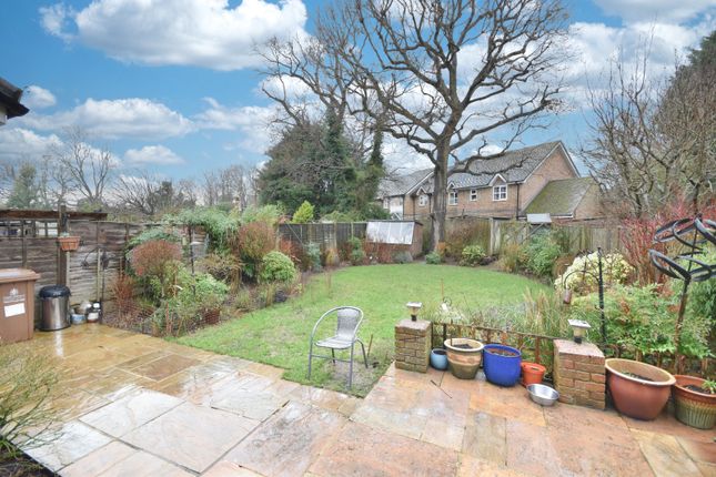 18, Lechford Road, Surrey photo 4