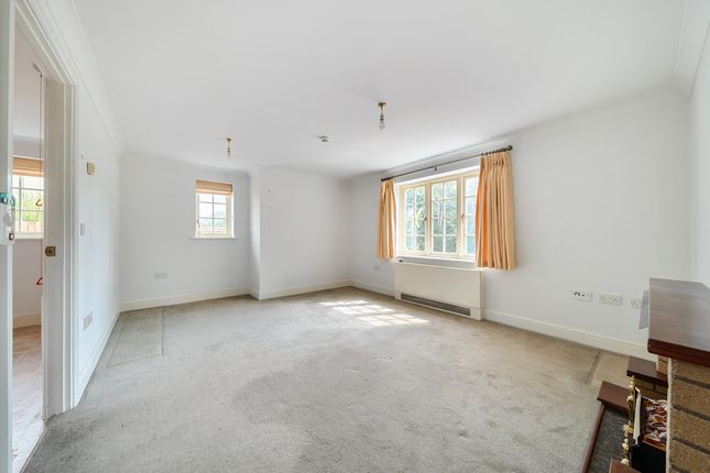 8 Stable Court, Taunton photo 2