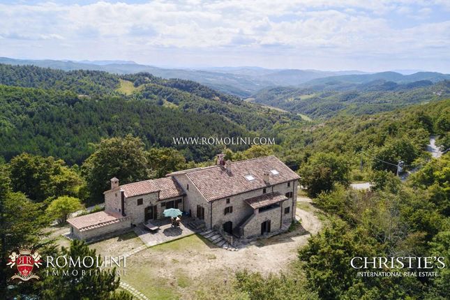 Thumbnail Farmhouse for sale in Città di Castello, Umbria, Italy