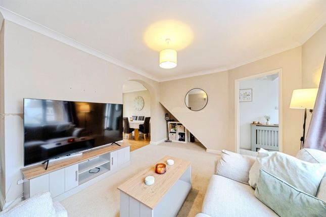 24, Glebe Road, MILTON KEYNES photo 4