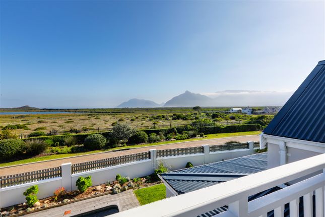 Detached house for sale in Atlantic Drive, Kommetjie, Cape Town, Western Cape, South Africa