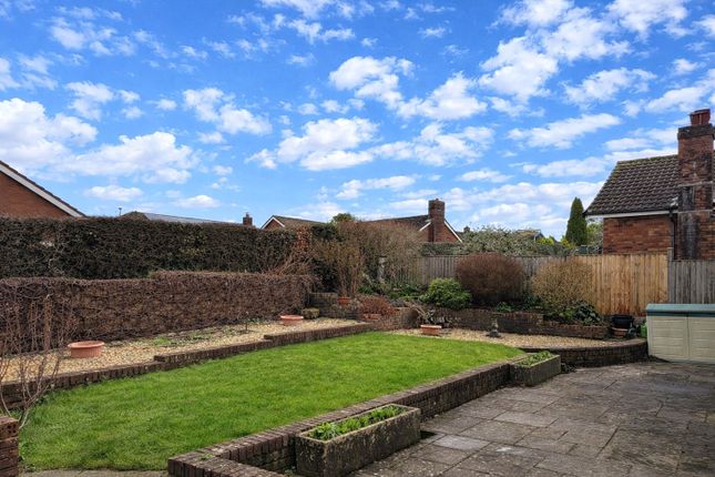 2, Hickory Close, Devon photo 2