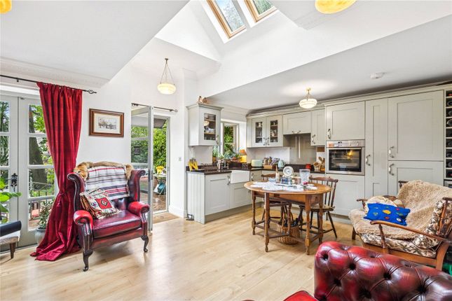 Rosecroft Avenue, London photo 4