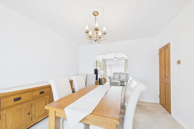 9, Kendal Close, Aylesbury photo 4