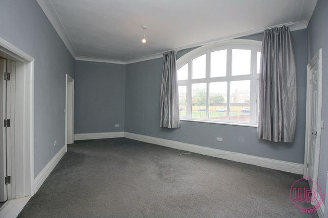 4 Dacre Street, South Shields photo 5