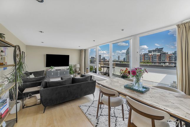 Flat Flat 36, Dolphin House, Smugglers Way, London photo 2