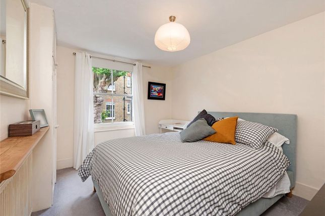 Top Flat, 8, Darlan Road, London photo 4