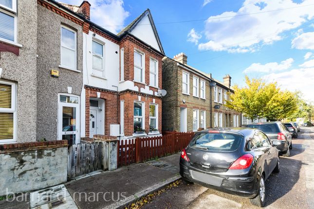 Flat for sale in Wolseley Road, Mitcham Junction, Mitcham