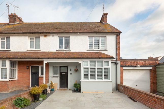 End terrace house for sale in Westbrook Avenue, Margate