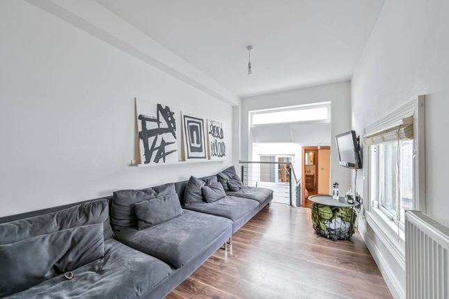 Thumbnail Flat for sale in Munster Road, Munster Village, London