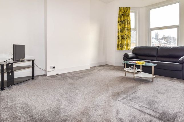 21A Castle Road, London photo 3