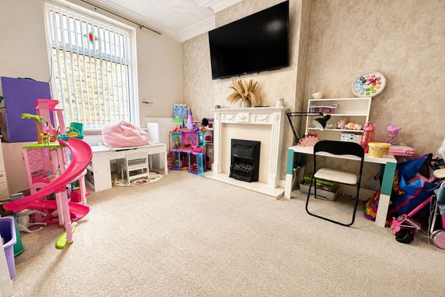 6 Marsh Terrace, Darwen photo 3