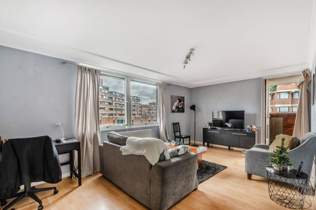 Thumbnail Flat for sale in Tachbrook Street, Victoria, London